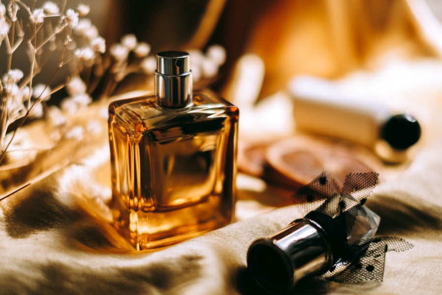 Perfume for Men Under 500: Smell Great Without Spending a Fortune